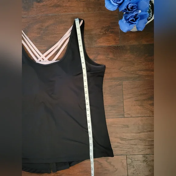 Pro Player black athletic top, built-in criss-cross back sports bra, Size Large - Picture 4 of 9